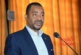 Qui porte la lampe de la vérité en guinée ?